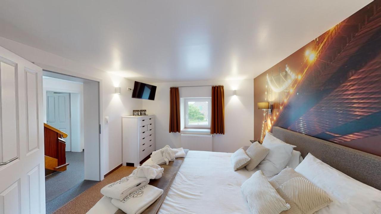 Ferienhof A&B Wellness Villa 12 Personen Hunningen 外观 照片